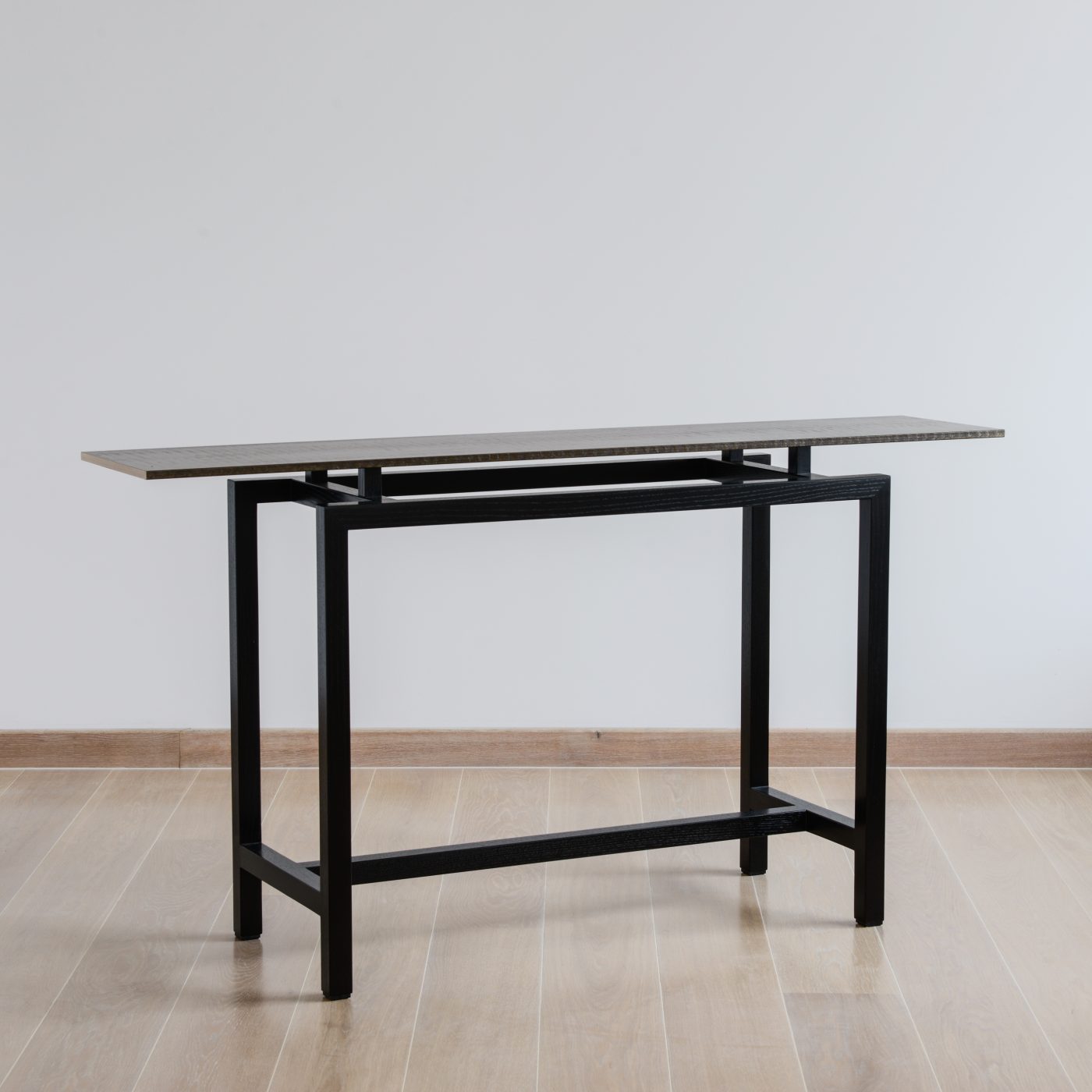 Endless, a console designed and executed by Onno Schelling, La Hague The Netherlands 2019. - Image 2